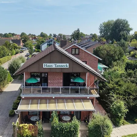 Haus Tanneck 3 *